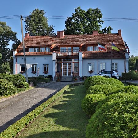 Asmonienes Sveciu Namai "Senoji Mokyklele" Hotel Smalininkai ภายนอก รูปภาพ