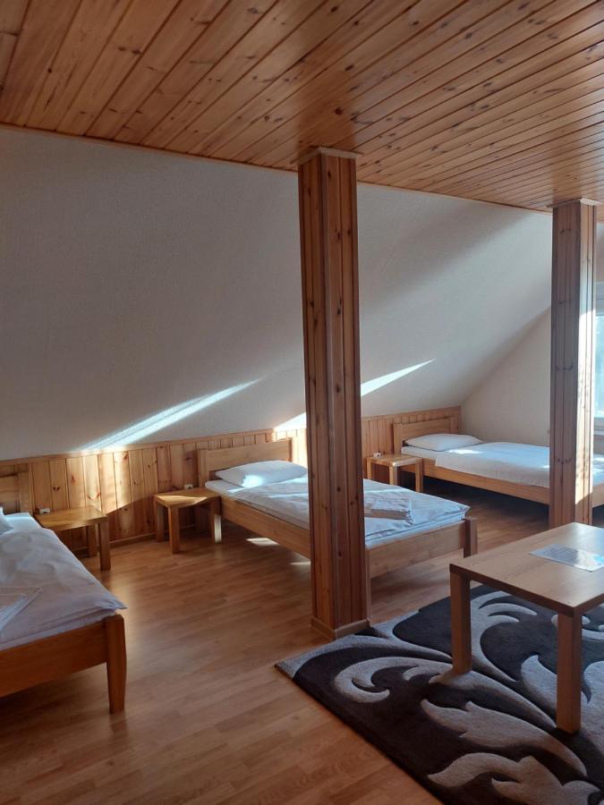 Asmonienes Sveciu Namai "Senoji Mokyklele" Hotel Smalininkai ภายนอก รูปภาพ