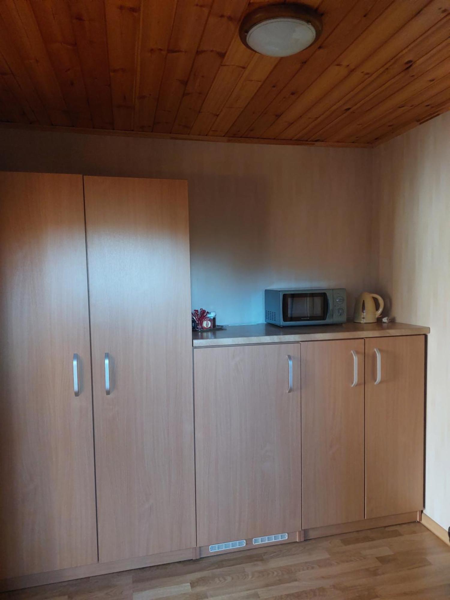 Asmonienes Sveciu Namai "Senoji Mokyklele" Hotel Smalininkai ภายนอก รูปภาพ