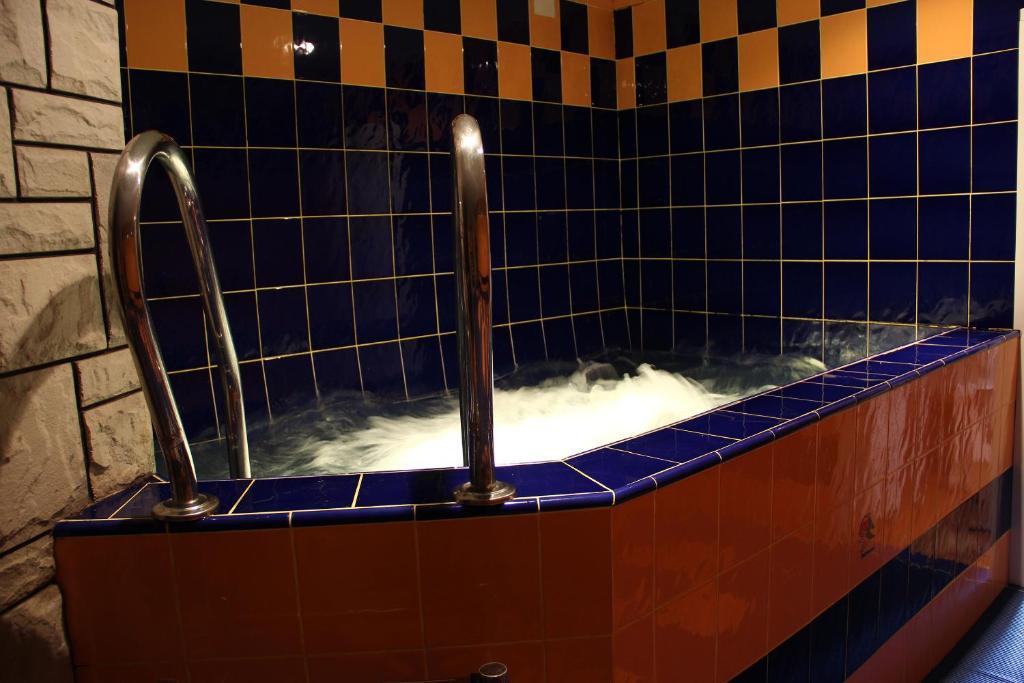 Asmonienes Sveciu Namai "Senoji Mokyklele" Hotel Smalininkai ภายนอก รูปภาพ